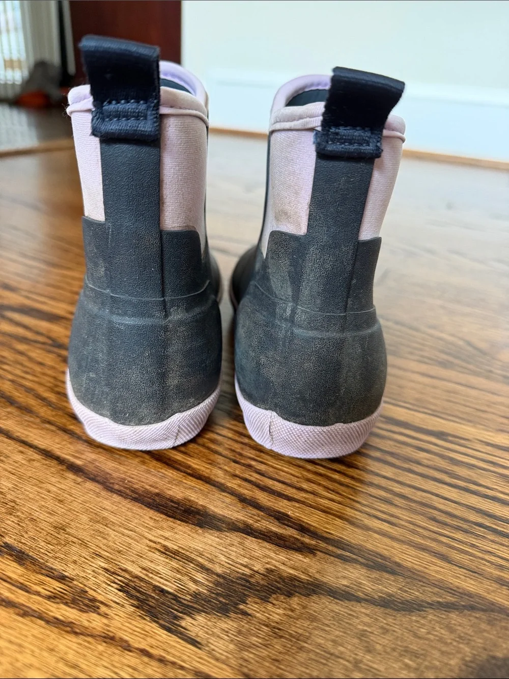 Hunter Kids Chelsea Rain Boots sz 2/3 - Navy w lavender trim
